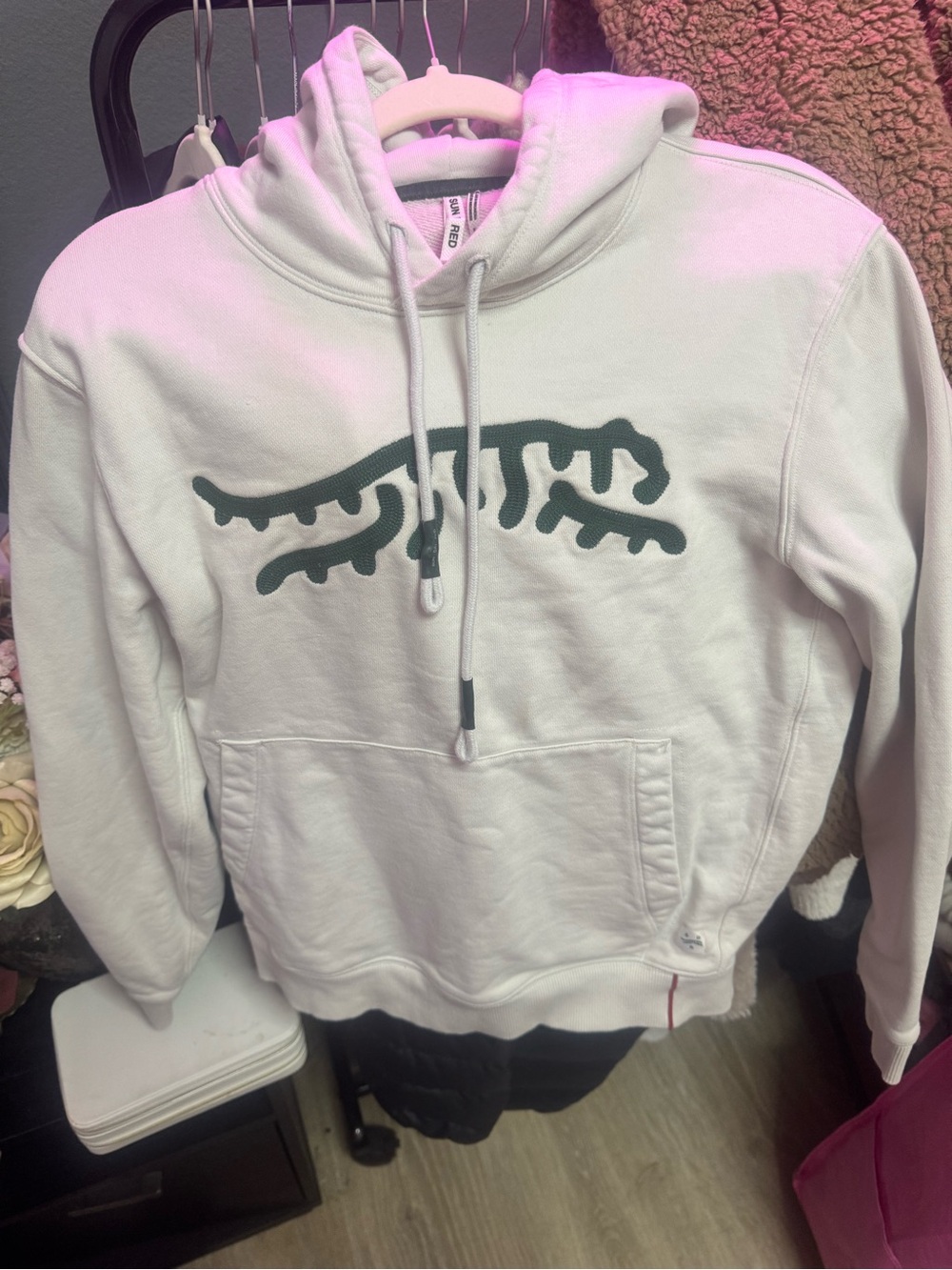 Embroidered 'SUN DAY' White Hoodie Detail
